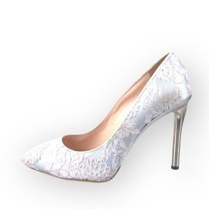 Oscar de la Renta Bridal Letizia Lace Satin Pumps IT 39